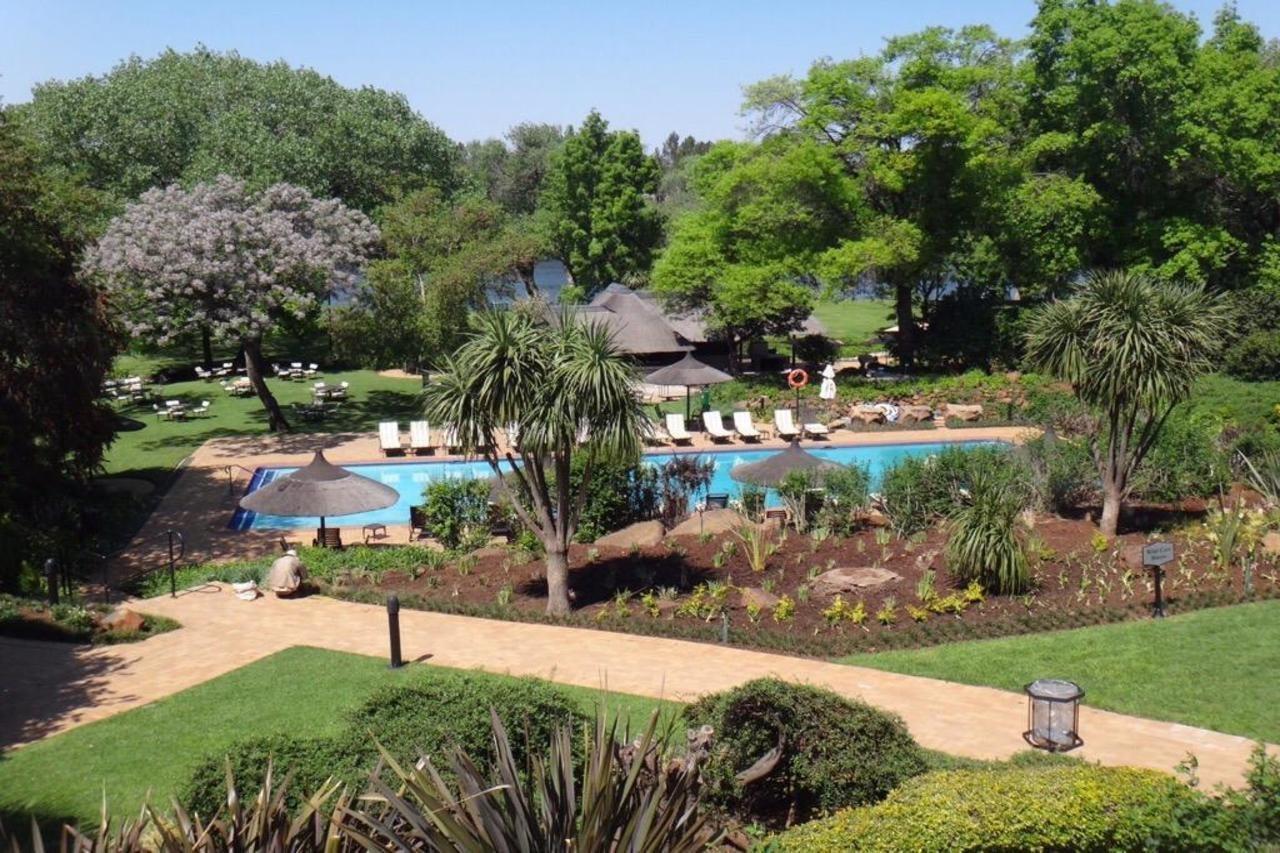 Riverside Sun Hotel Vanderbijlpark Exterior photo