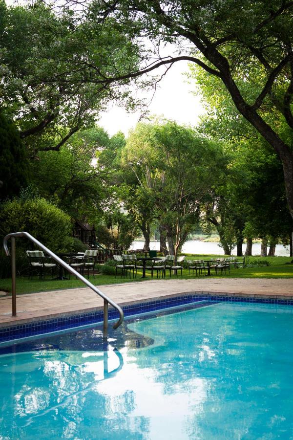 Riverside Sun Hotel Vanderbijlpark Exterior photo