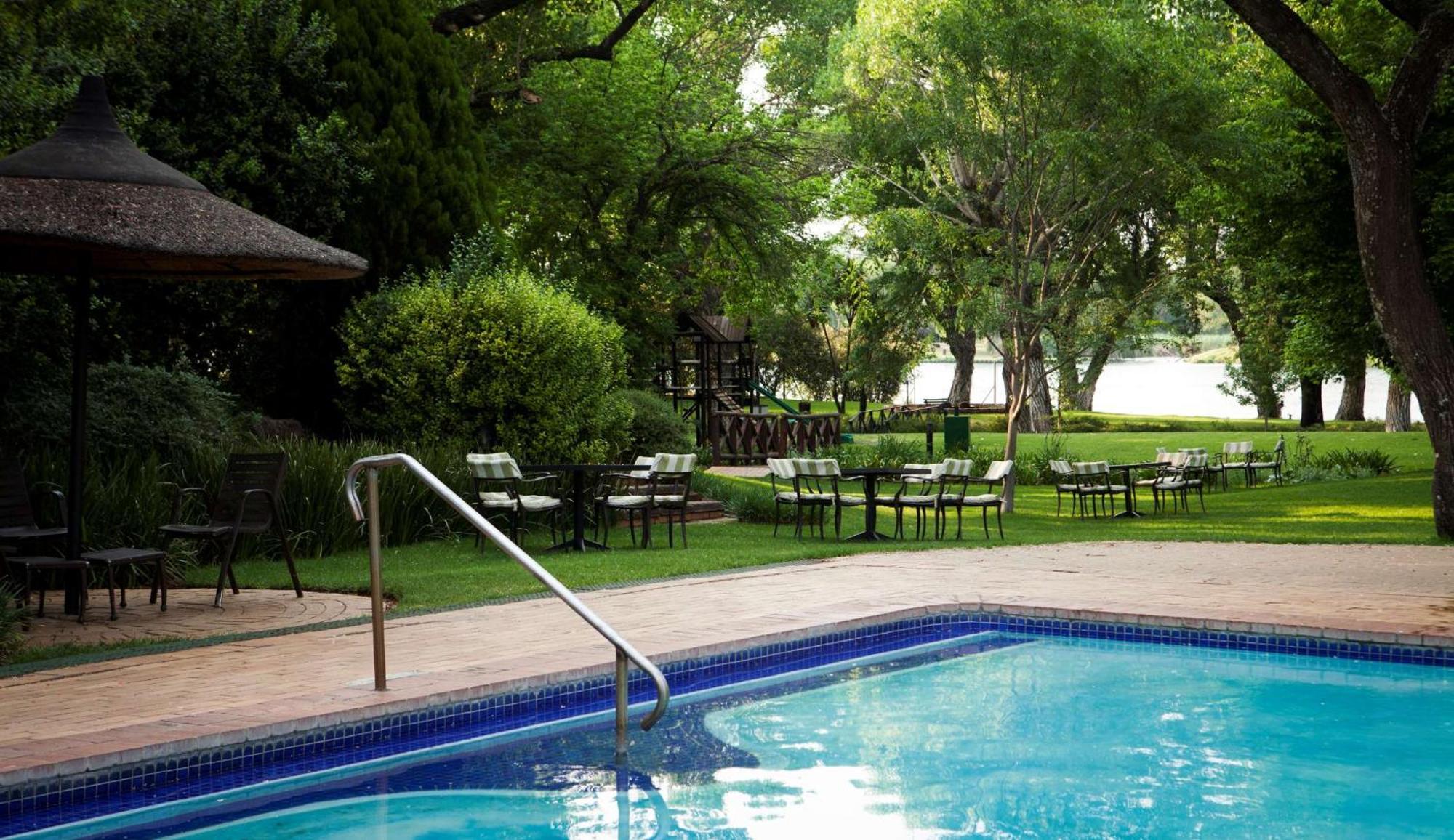 Riverside Sun Hotel Vanderbijlpark Exterior photo